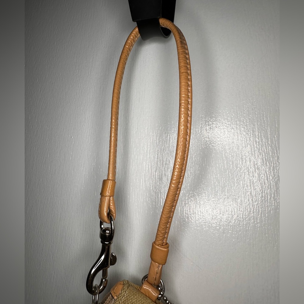Coach Wristlet - Picture 2 of 4